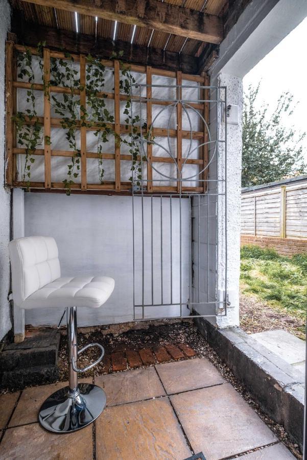Cosy Flat In Free Parking Area, Next To Bus Stop Brighton Exterior foto